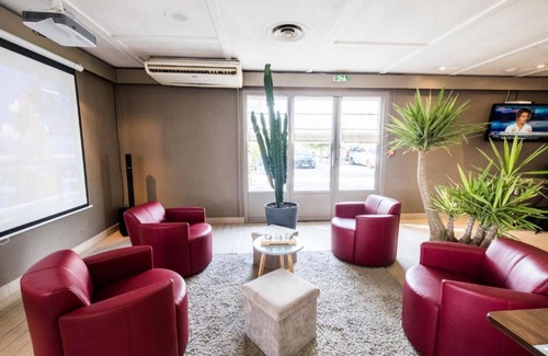 Six-Fours-les-Plages Hotel | Campanile Toulon - La Seyne Sur Mer - Sanary