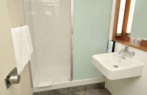 Labege Hotel | Campanile Toulouse Sud - Labege Innopole