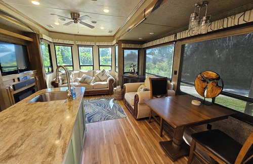 North Fort Myers RV Rental | Camper on peaceful gated property.