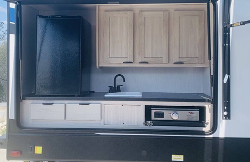 Gravois Mills House | Camper w/ Bunk Room @ Coconuts RV Park!