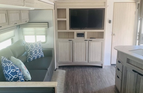 Gravois Mills House | Camper w/ Bunk Room @ Coconuts RV Park!