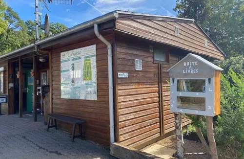 Angicourt House | Camping 2 étoiles - ccbabhh