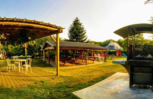 Pont-Scorff House | Camping 3 étoiles - Piscine - efcgaa