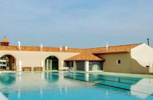 Verteillac House | Camping 3 étoiles - Piscine - eeefba