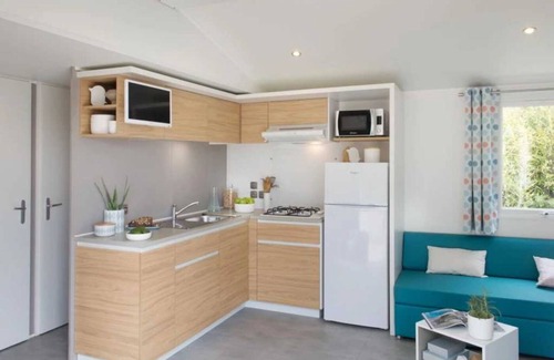 Kerroch House | Camping 3 étoiles - Piscine - eehghh