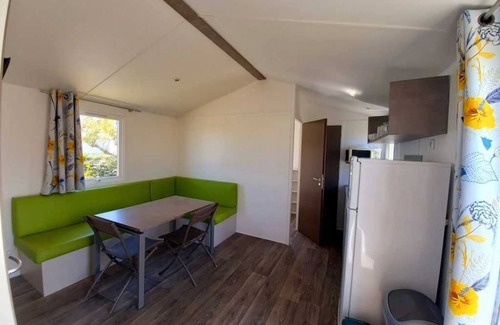 Kerroch House | Camping 3 étoiles - Piscine - eehh00