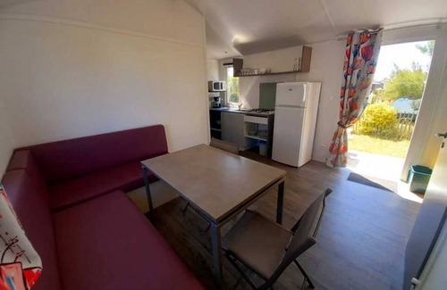 Kerroch House | Camping 3 étoiles - Piscine - eehh00