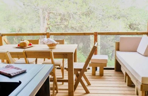 Lussas House | Camping 3 étoiles - Piscine - efahfd