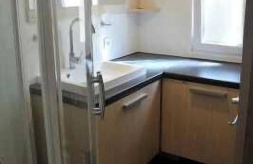 Castelnau-de-Guers House | Camping 4 étoiles - Piscine - eecheh