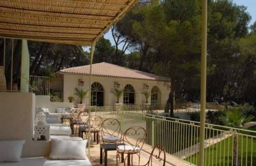 Castelnau-de-Guers House | Camping 4 étoiles - Piscine - eecheh
