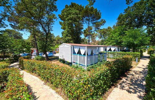 Karigador House | Camping Adria Mobile Homes Lanterna