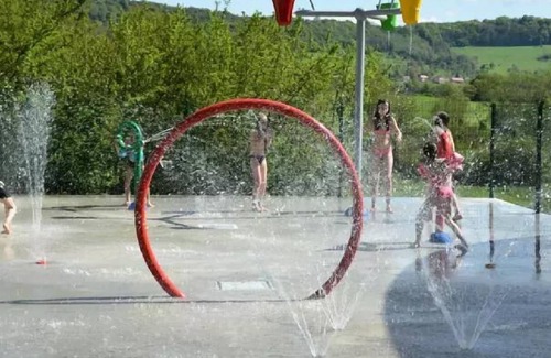 Huanne-Montmartin House | Camping du Bois de Reveuge**** - Mobile Home Classic + 3 rooms for 5 people