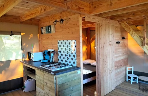 Devillac House | Camping Fontaine Du Roc* - Lodge Tent 3 Rooms 4 People Without sanitary facilities