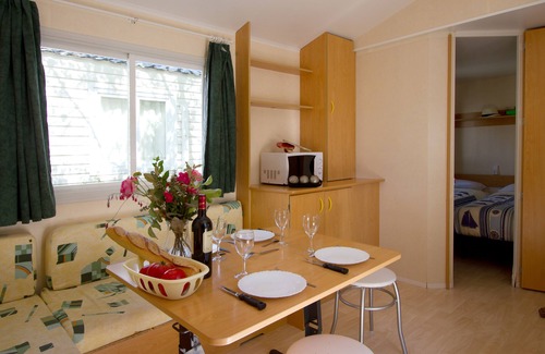 Petit-Palais-et-Cornemps RV Rental | Camping le Pressoir