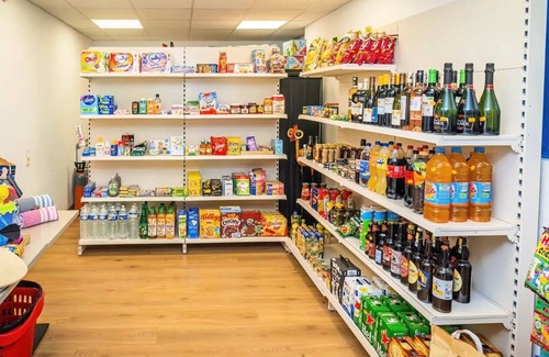 Ambon House | Camping Ker Yaoulet * - Mobile Home 4 Rooms 6 People + TV