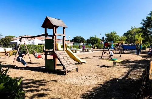 Saint-Julien-en-Born House | Camping Le Soleil des Landes * - Comfort Mobile Home 3 rooms 4/6 people air-conditioned