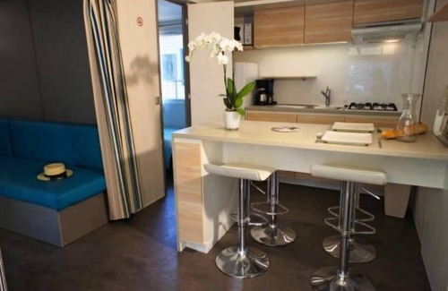 Vauvert House | Campsite Flower Le Mas de Mourgues*** - Mobil Home Lavender 3 rooms 4/6 people