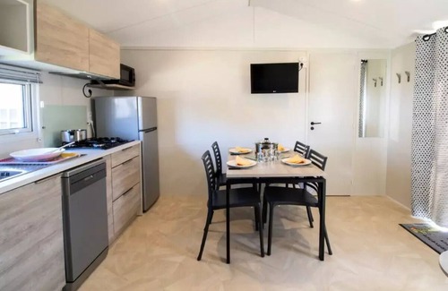 Bourgenay House | Campsite maeva Club Les Dinosaures * - 3 Room Cottage 4 People Air Conditioned + TV + Jacuzzi