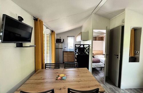 Les Moutiers-en-Retz House | Campsite Les Brillas * - Mobil Home Authentic 3 Rooms 4 People Climate + TV