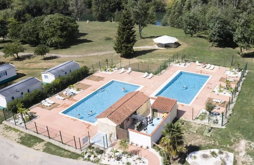 Mazeres House | Campsite La Bastide* - Cyrus 3 Piece Furnished Tent 4 People Without Bathroom