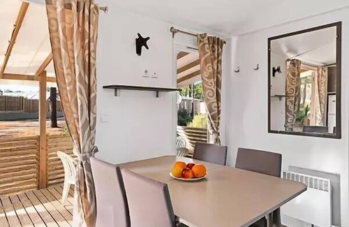 Houlgate House | Campsite La Vallée* - Mobile home Comfort XL 3 rooms 4 people - TV