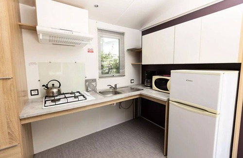 Le Bourg-d'Oisans House | Campsite Le Château de Rochetaillé * - Mobil home Comfort PMR - 2 bedrooms 4 people