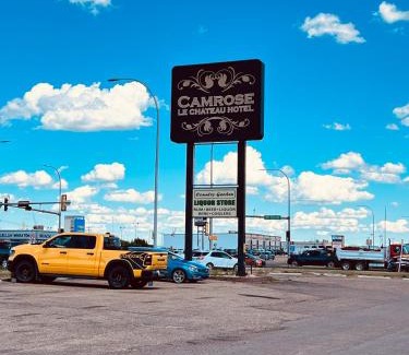 Camrose Hotel | Camrose Le Chateau Hotel