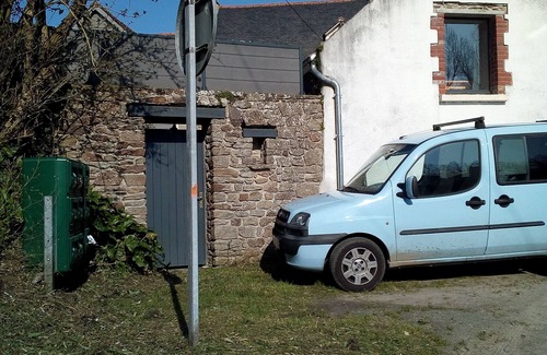 Cancale Cottage | CAN 87: 2-star rating, nice decor, 2 steps from the port, free parking.