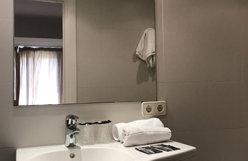 Vidreres House | Can Pou