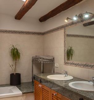 Boadella i les Escaules House | Can Riqué
