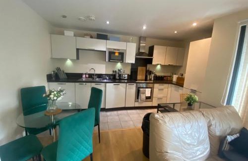 Rotherhithe Apartment | Canada Water 2Bedroom Apartment