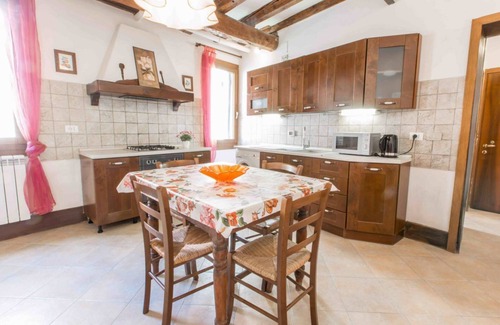 Cannaregio Apartment | CANAL DREAM cozy apartment with lovely canal view