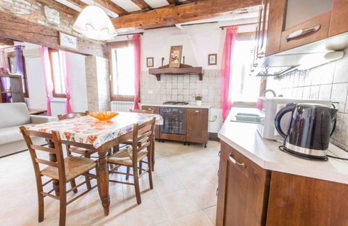 Cannaregio Apartment | CANAL DREAM cozy apartment with lovely canal view