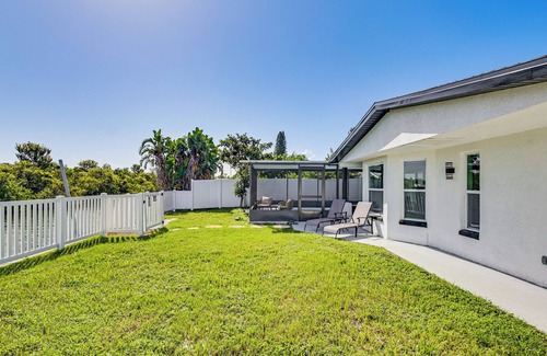 Holiday Lake Estates House | Canal-Front Holiday Home Near Beach: Swim & Paddle