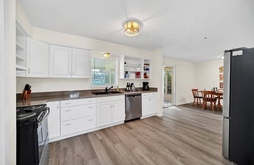 Summerfield House | Canal Front House. Bring your boat and pull right up to the dock