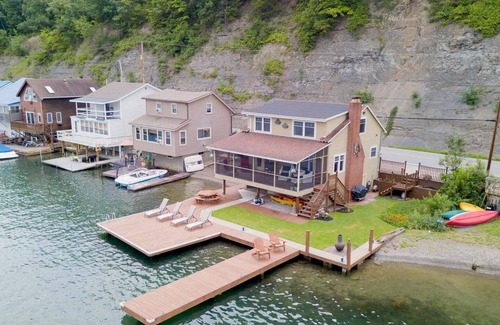 Holcomb House | Canandaigua Lakefront | Dock | Near Boat Launch