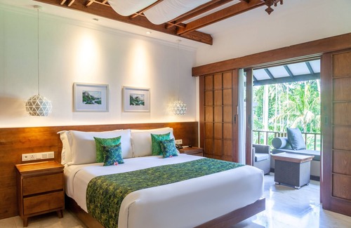 Candi Dasa Hotel | Candi Beach Resort and Spa