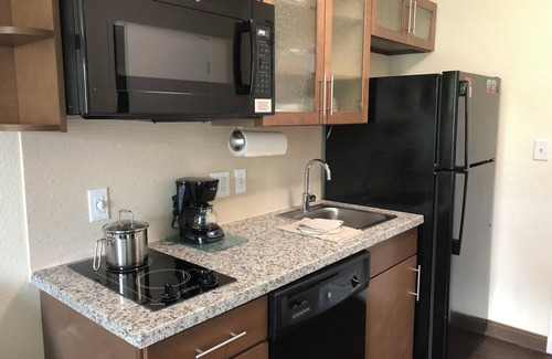 Gulf Highlands Hotel | Candlewood Suites Panama City Beach Pier by IHG