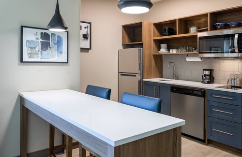 Town Center Hotel | Candlewood Suites Atlanta Kennesaw by IHG