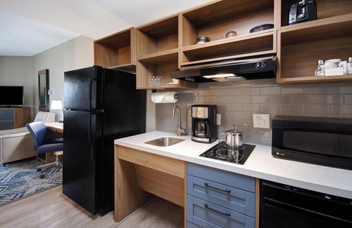 Columbia Hotel | Candlewood Suites, Columbia/Ft. Jackson by IHG