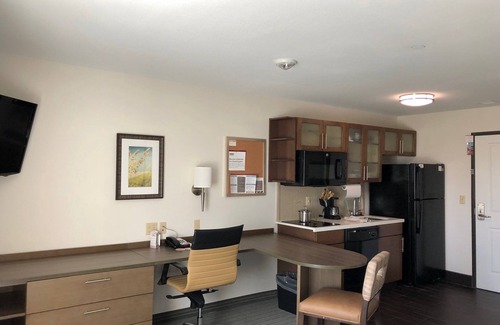 Bayou Cane Hotel | Candlewood Suites Houma by IHG