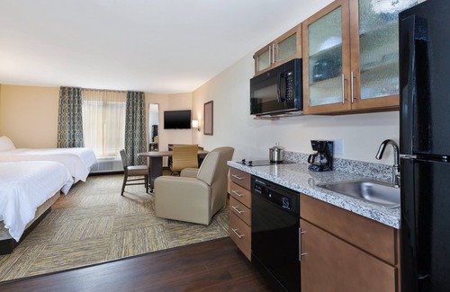 Louisville Hotel | Candlewood Suites Louisville - NE Downtown Area by IHG
