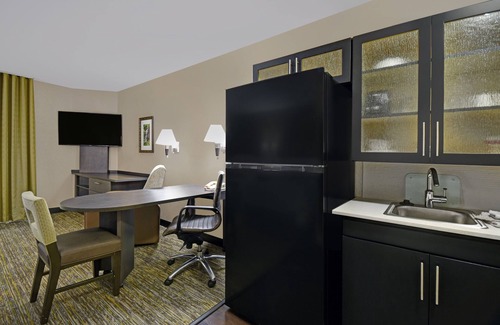 Sumter Hotel | Candlewood Suites Sumter by IHG