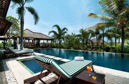 Batu Bolong Villa | Canggu Pool Villa 375, 5 bedrooms