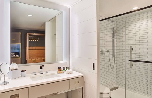 North Bethesda Hotel | Canopy by Hilton Washington DC Bethesda North