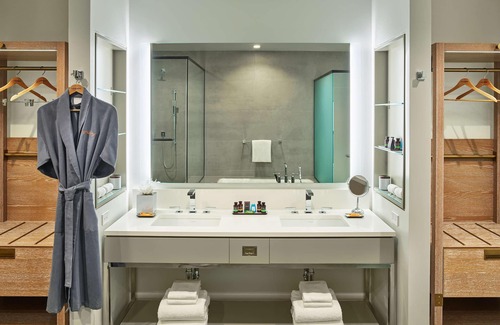 North Bethesda Hotel | Canopy by Hilton Washington DC Bethesda North