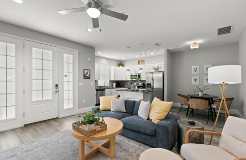 Safety Harbor Apartment | Canopy Cabana | Luxury Apt, Steps from Main St