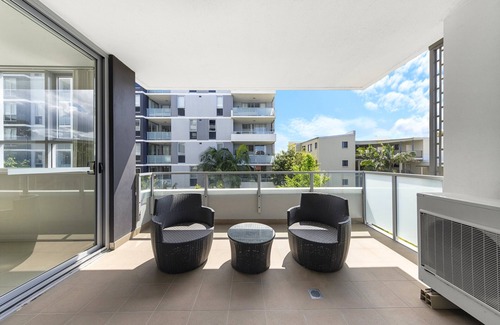 Canterbury Apartment | Canterbury 2BR APT Ideal for Families or Business Stays