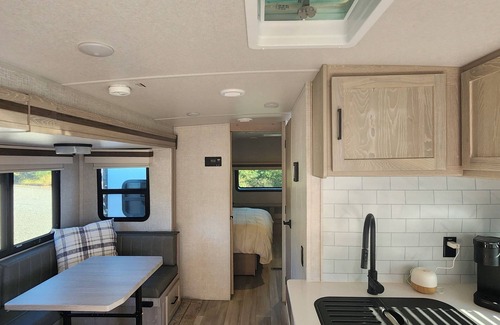 Temecula House | Canyon views surrounding you, you’ll feel a sense of peace and quiet in this RV