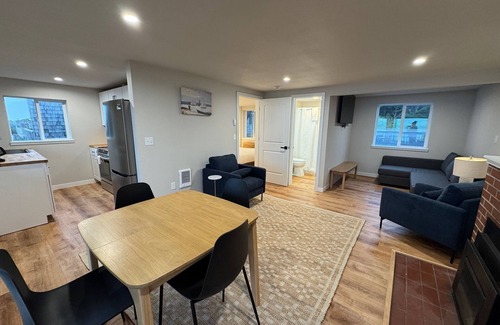 Waldport Cottage | Cape Cod Cottages #7 - Oceanfront with Fireplace!